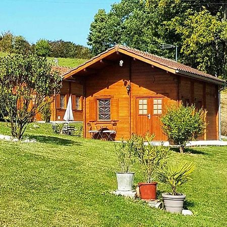 Chalet Charmant A Dausse Avec Piscine Et Jardin Luaran gambar